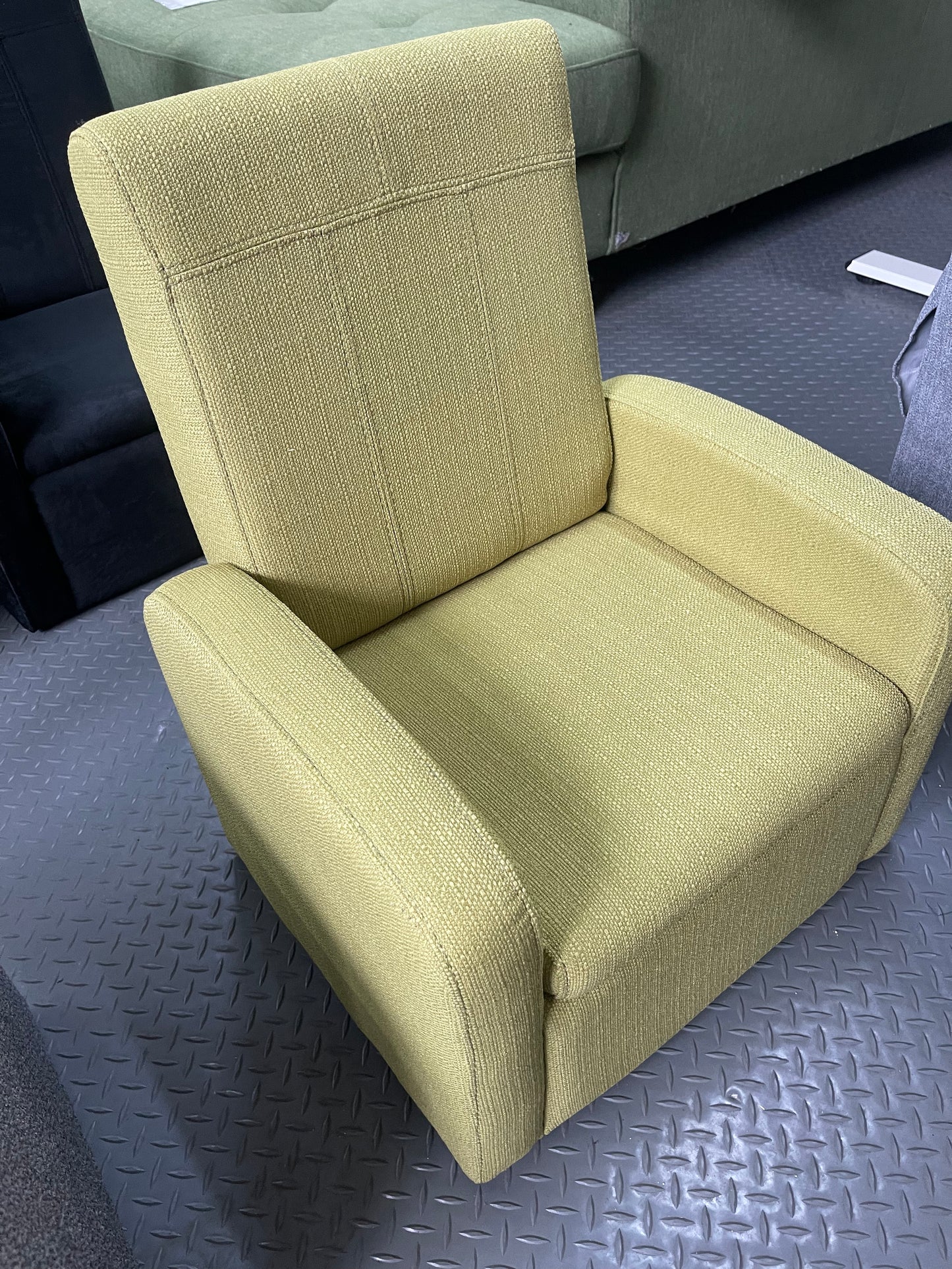 Prémium minőségű kanapék – Outlet kiárusítás(Mini)