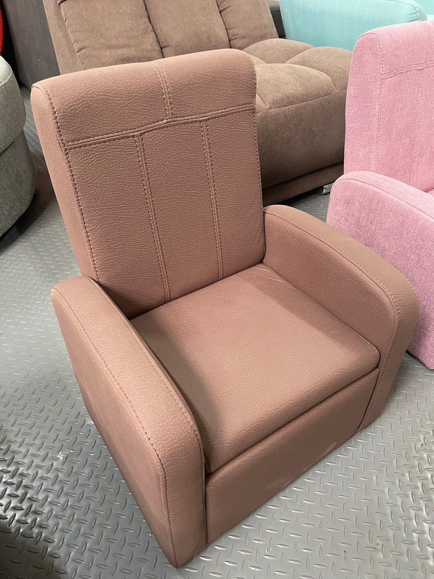 Prémium minőségű kanapék – Outlet kiárusítás（Mini）