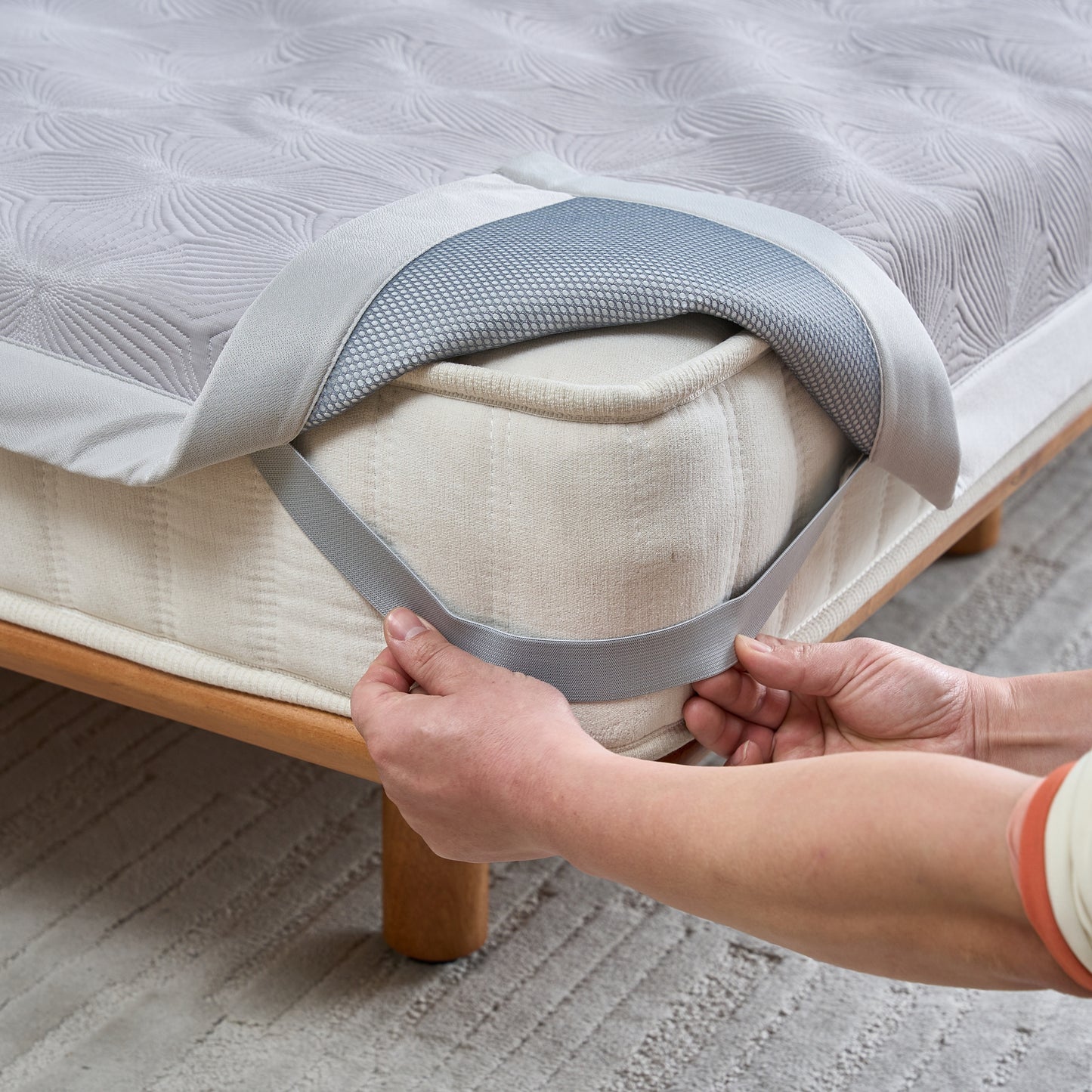 [Új modell] Ice Silk prémium nyári hűsítő matracvédő jégselyem felülettel, mosható kivitelben, gumipántos rögzítéssel, 2 db párnahuzattal, egyszemélyes és kétszemélyes méretben | Sincere
